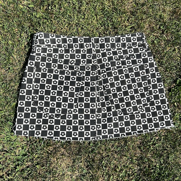 🌸🌵🌼 Pacsun | Floral Denim Skirt - Picture 4 of 4